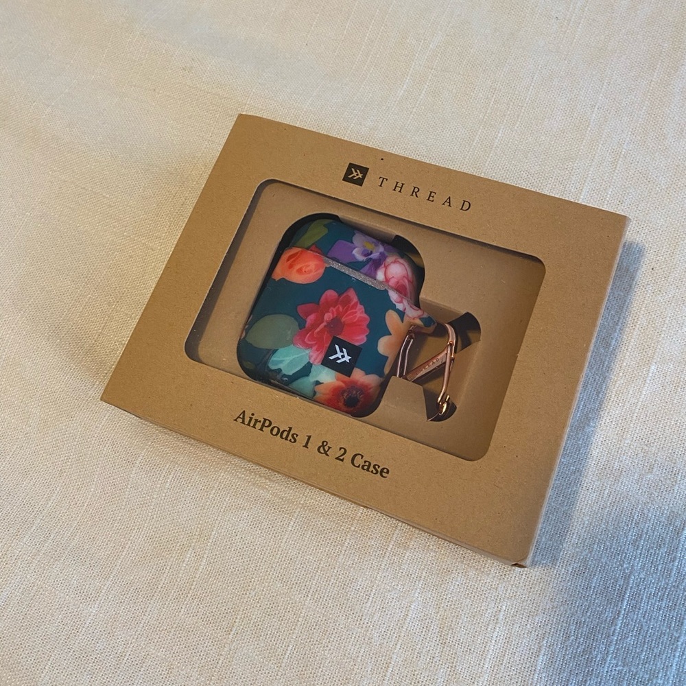 *BRAND NEW* Floral Airpods 1 & 2 Case